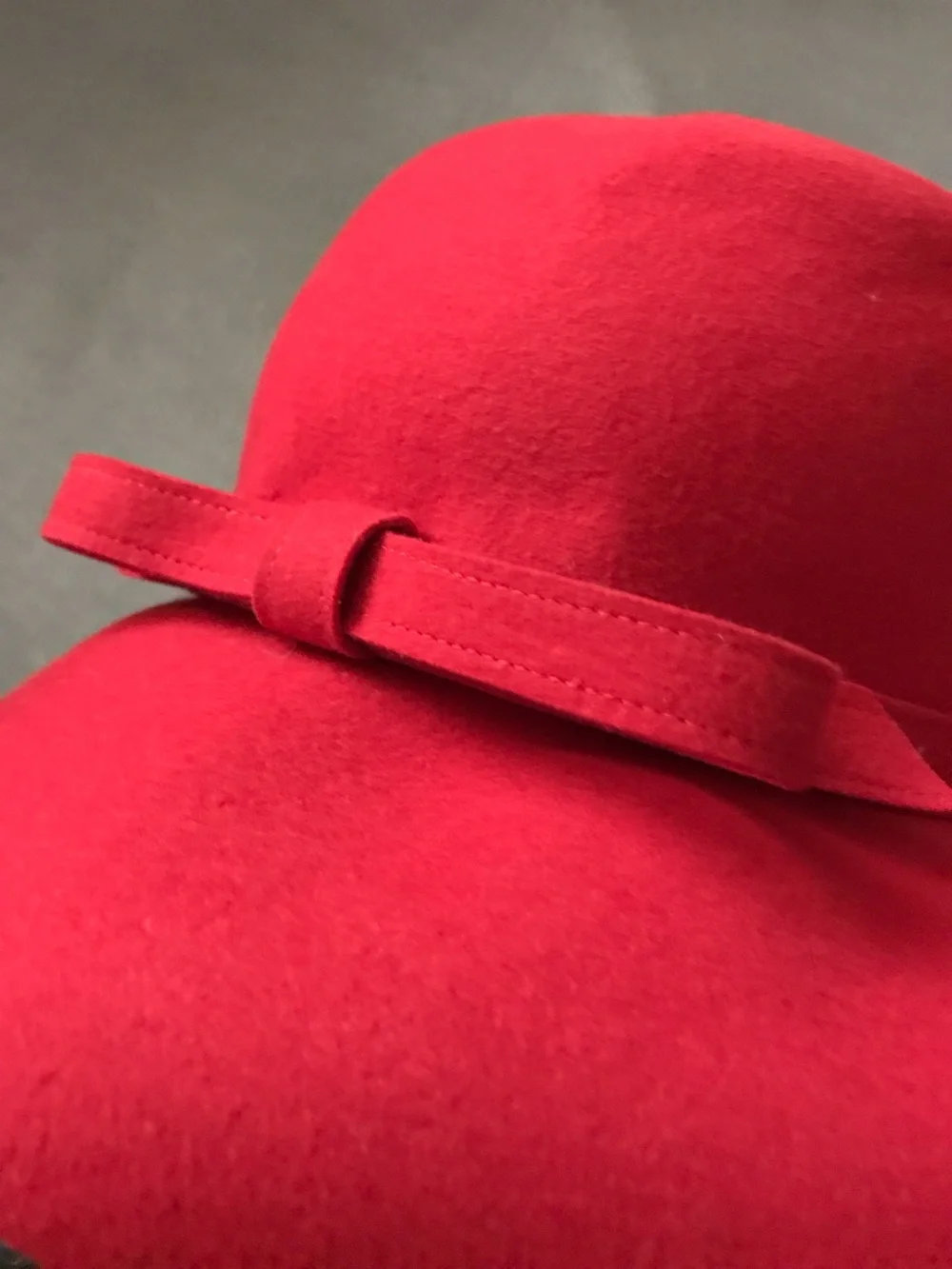 Vintage Red Wool Felt Hat with Bow - Picture 6 of 8